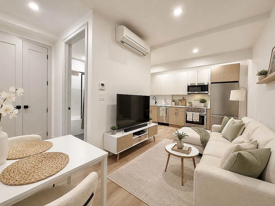 1st image of 270 Sullivan Pl #2E