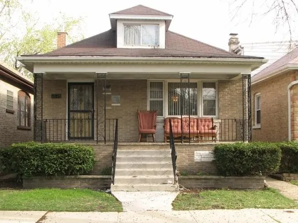 5840 W Waveland Ave, Chicago, IL 60634