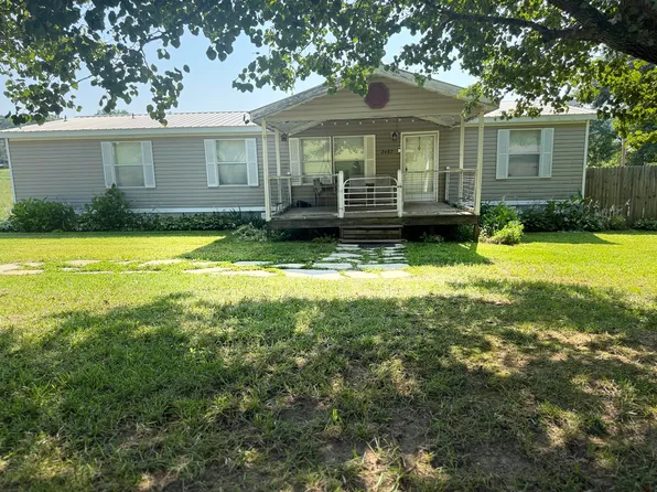 2487 Corinth Rd, La Fayette, GA 30728