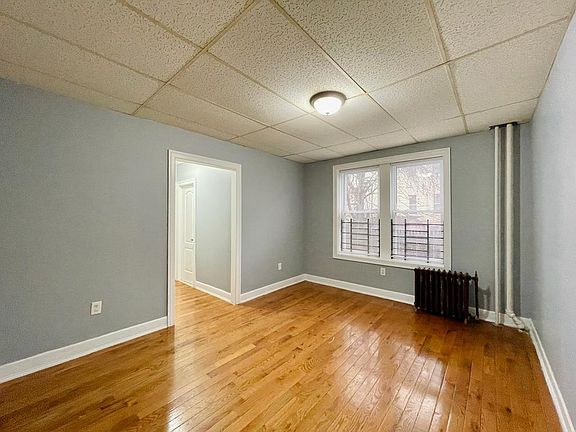 4th image of 500 Baldwin Ave #4A
