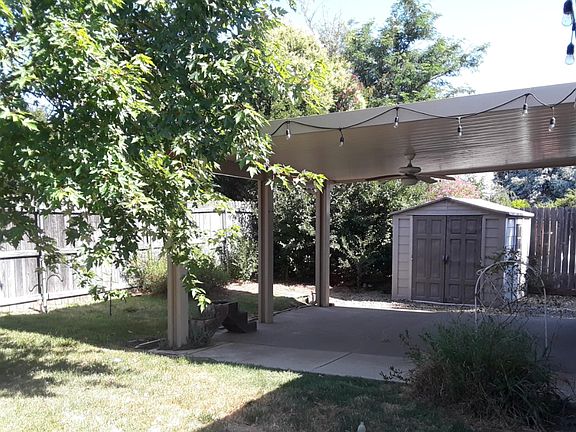 3rd image of 6605 Creekmont Way