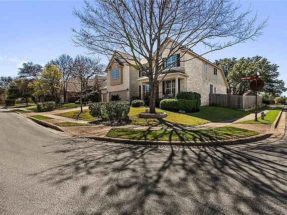 3rd image of 16016 Double Eagle Dr