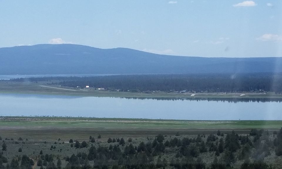 2nd image of 690585 Lakeside Dr