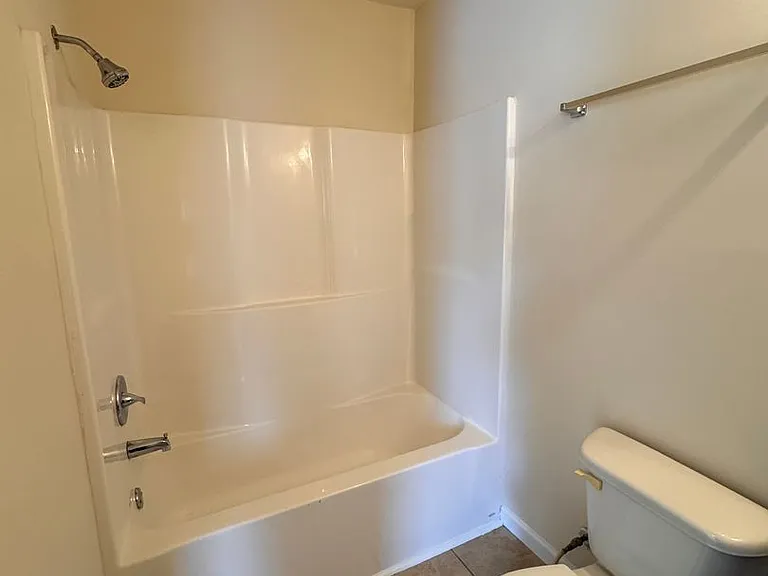 44 Blakely Ct — Photo 11