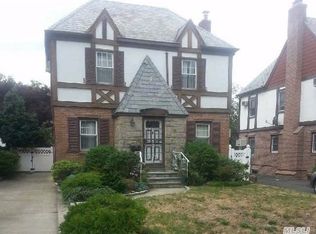 5312 212th St, Bayside Hills, NY 11364