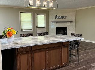 2241 Southeastern Pkwy, Owensboro, KY 42303