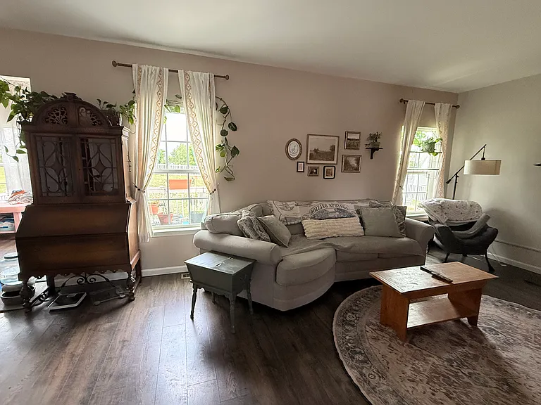 217 Berkshire Dr — Photo 14