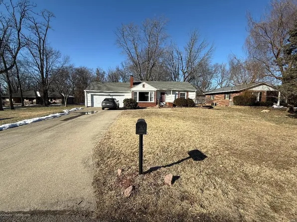 282 Hi Pointe Pl, East Alton, IL 62024