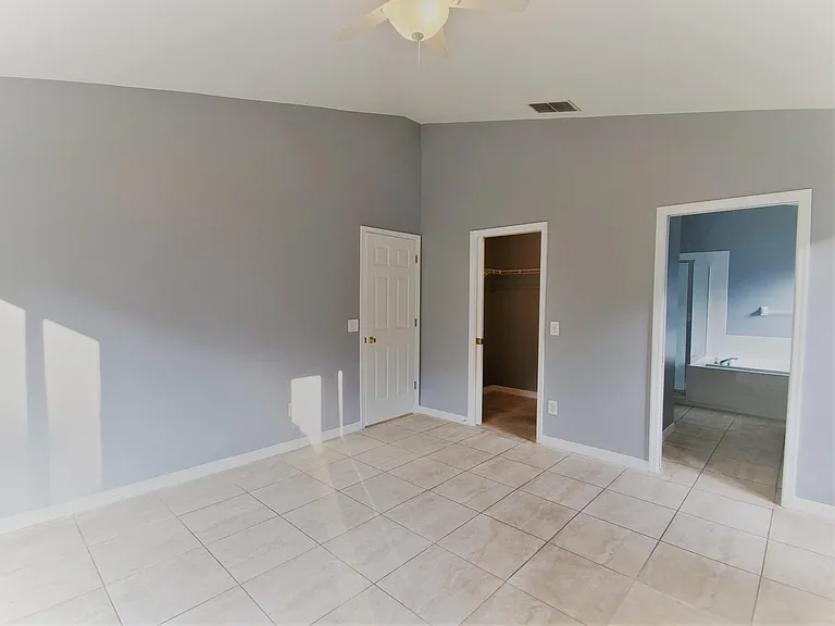 3504 Kayla Cir — Photo 14