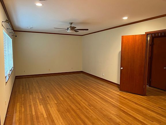 5th image of 1490 E Jordan St