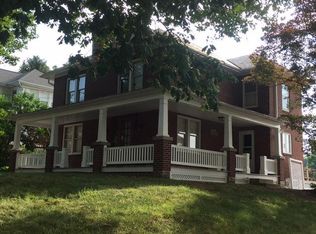 135 S 9th St, Akron, PA 17501