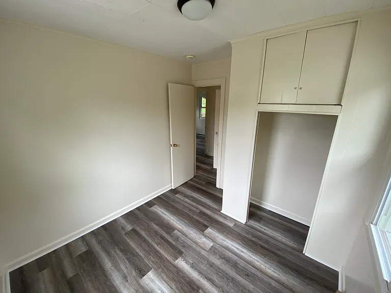 204 Clay St SW — Photo 4