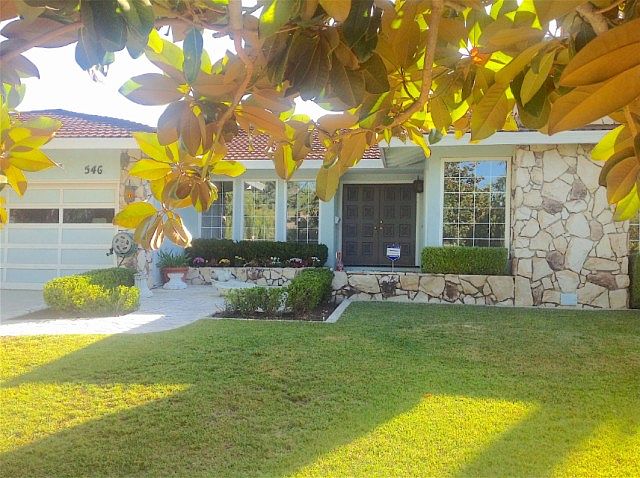 2nd image of 546 Escondido Cir