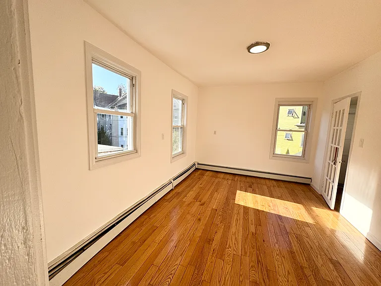 49 Chestnut Ave #2 — Photo 7
