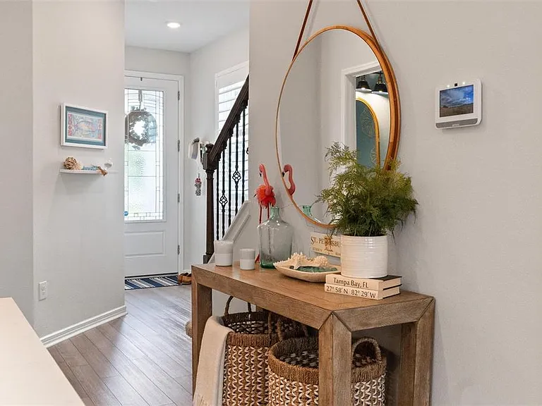 351 Surfside Ave NE — Photo 16