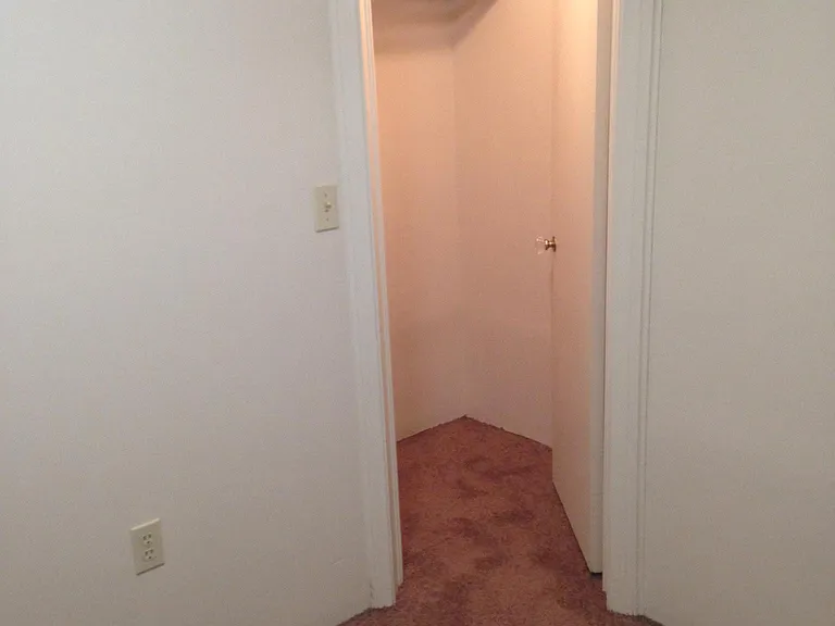 1000 Center Ave #12 — Photo 8