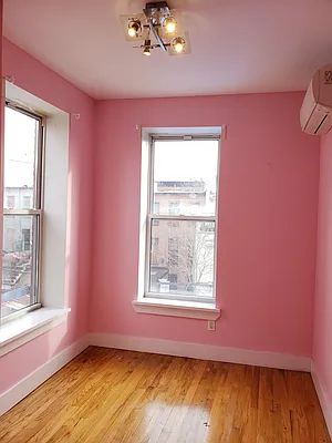 Rented by Signature Property Realty | media 31