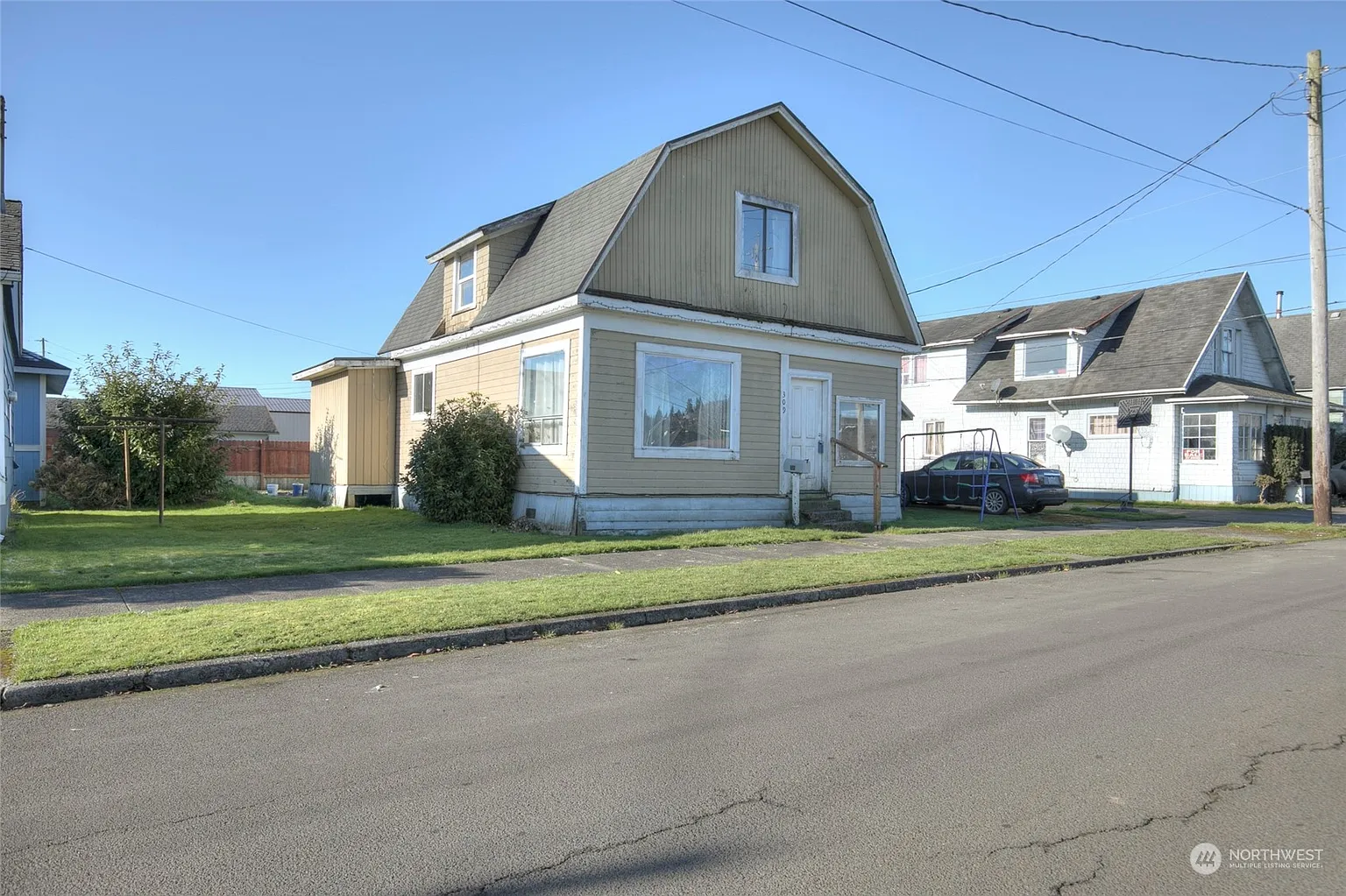 309 N Washington Street photo 1