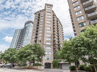85 Bronson Ave #205-1, Ottawa, ON K1R6G7