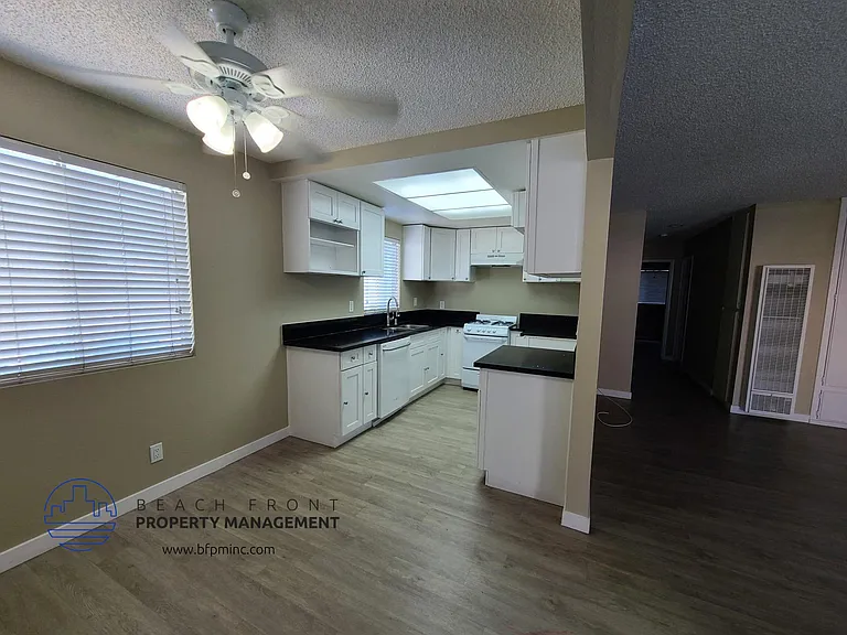 6900 Knowlton Pl. — Photo 21