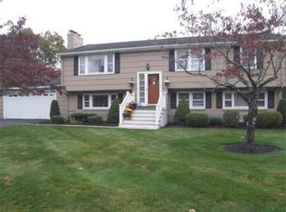 7 Park Dr, Canton, MA 02021