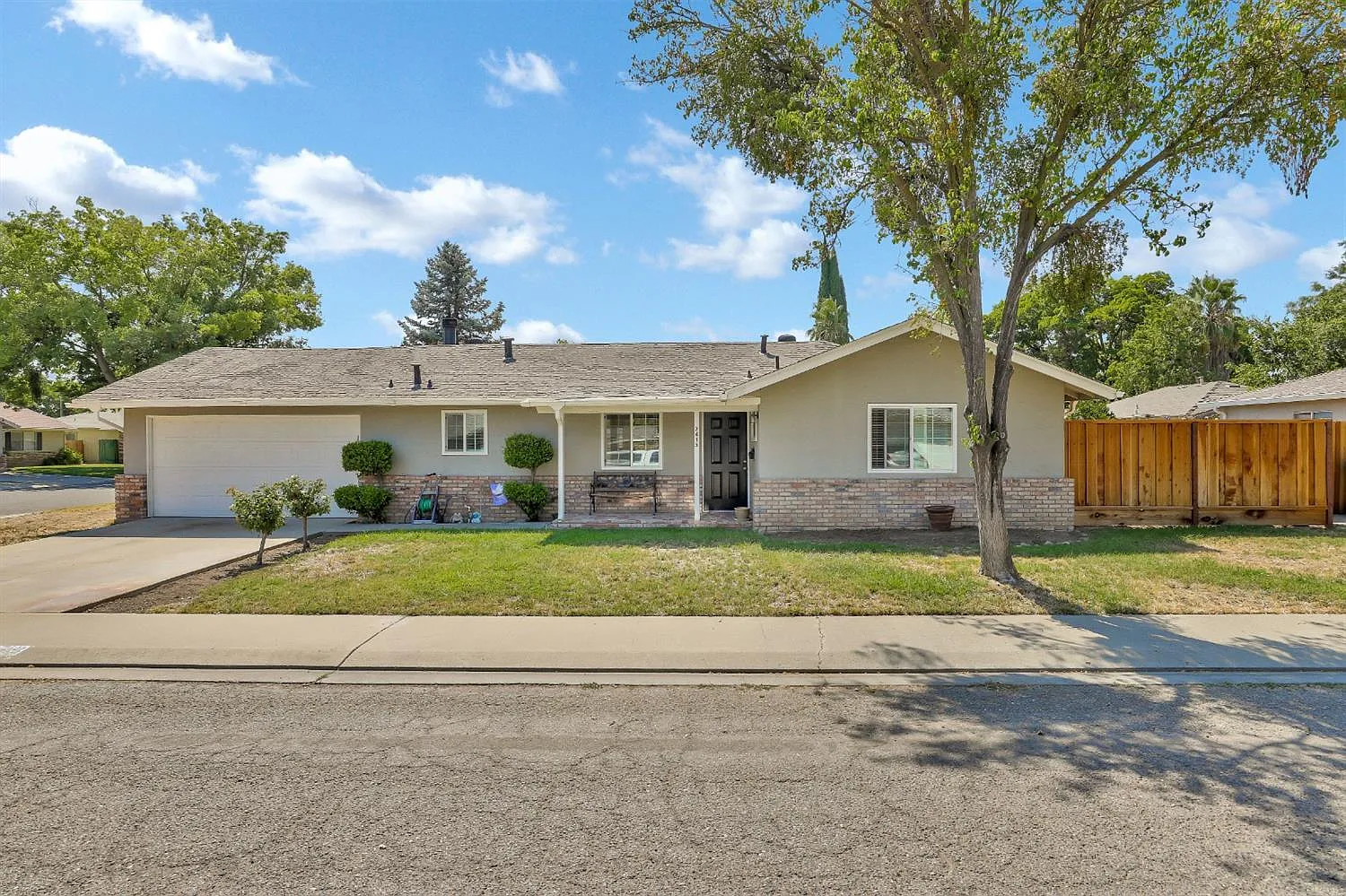 2413 San Domingo Way photo 1