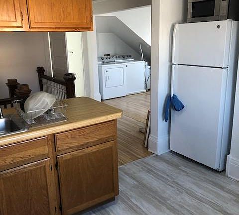4th image of 3040 Bryant Ave S #2