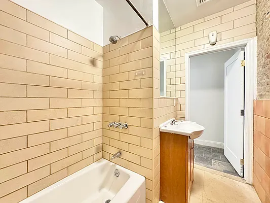 Rented by Skyward | media 51