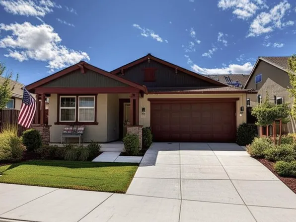 484 Pinehurst St, Manteca, CA 95336