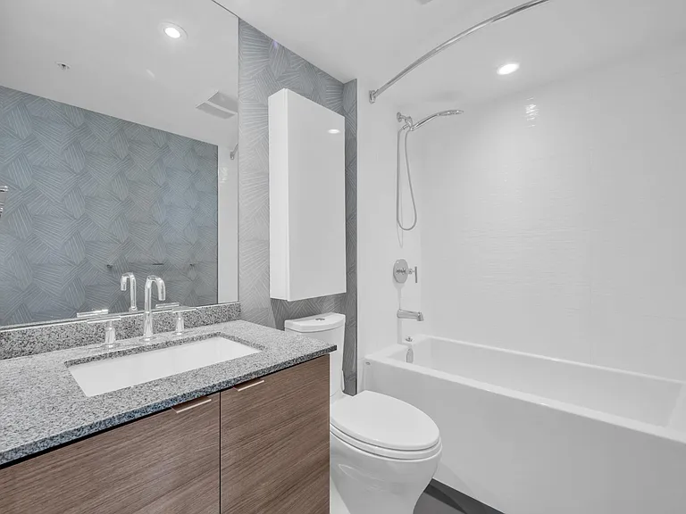 489 Interurban Way #1402 — Photo 15