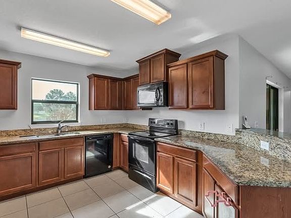 4th image of 2447 Torrens Dr