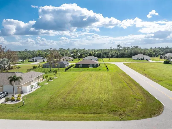 25197 Delgado Dr #33, Punta Gorda, FL 33955
