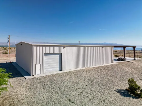 3982 Coolidge Springs Rd, Thermal, CA 92274