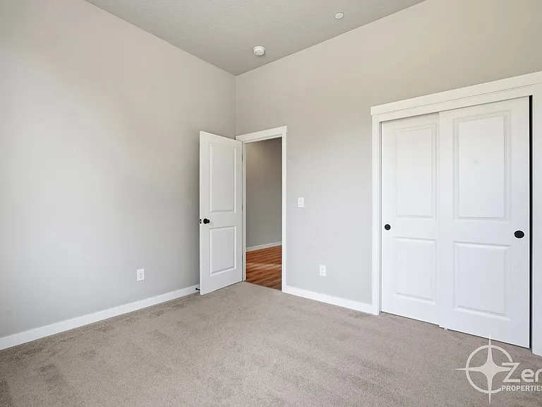 2225 NE 82nd St — Photo 20