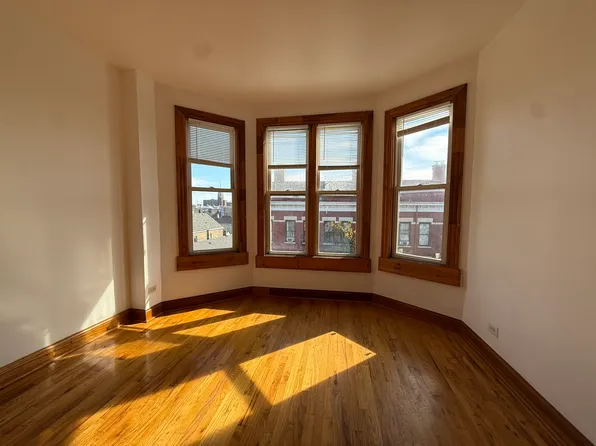 1454 W 18th St APT 6, Chicago, IL 60608