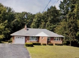 472 Moe Rd, Clifton Park, NY 12065