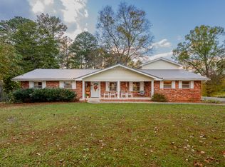 72 Crest Dr, Rock Spring, GA 30739