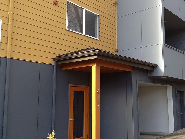 617 5th Ave W — Photo 2