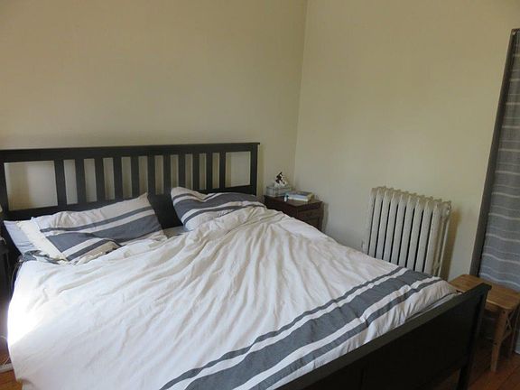5th image of 3300 W Wrightwood Ave #2