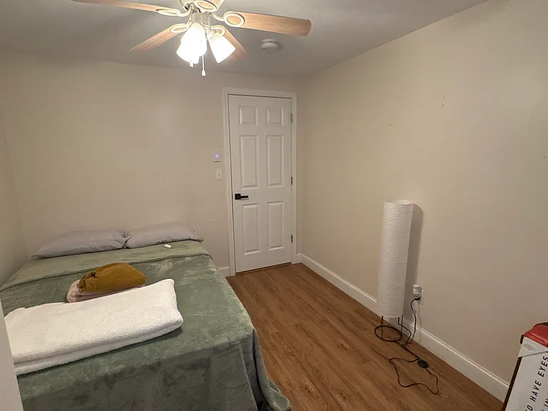 5 Royal Crest Dr #2E — Photo 11