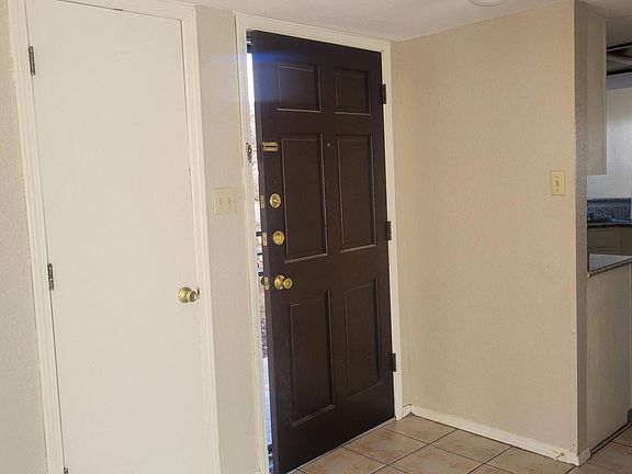 3rd image of 3200 Mountain Ridge Dr