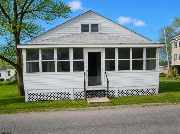123 Morris Ave, Egg Harbor Township, NJ 08234