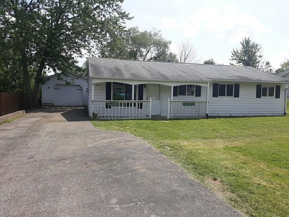 1st image of 2662 Clermont St