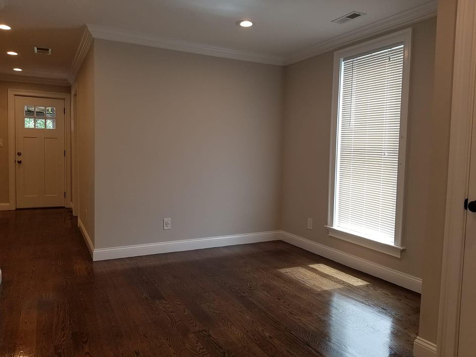 2nd image of 52 Addison St #2