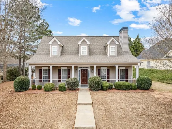 136 Baldwin Ct, Newnan, GA 30263
