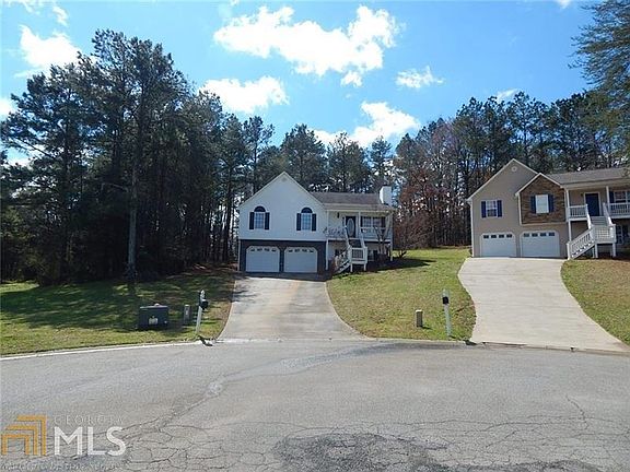 3rd image of 17 Rocky Ave