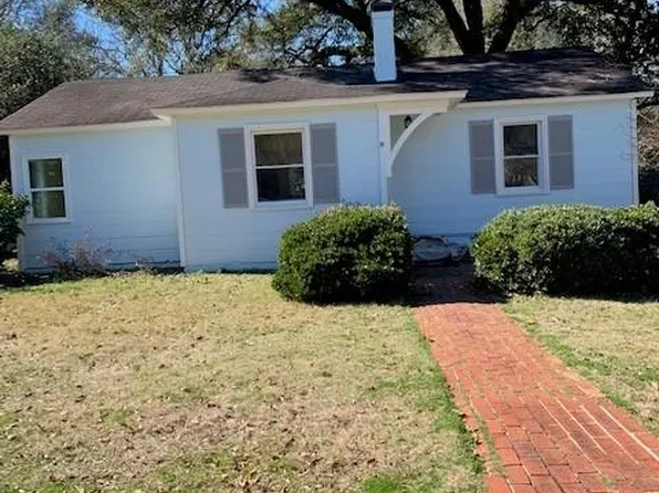 35 Lancaster Rd, Mobile, AL 36608