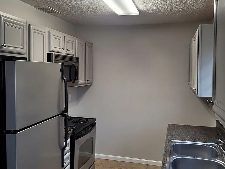 2617 Berma Ct — Photo 2