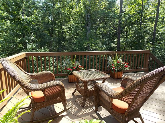 3rd image of 16608 Ruby Hill Pl