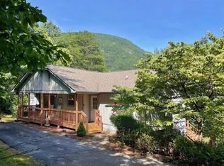 722 Laurel Ridge Rd, Cleveland, GA 30528